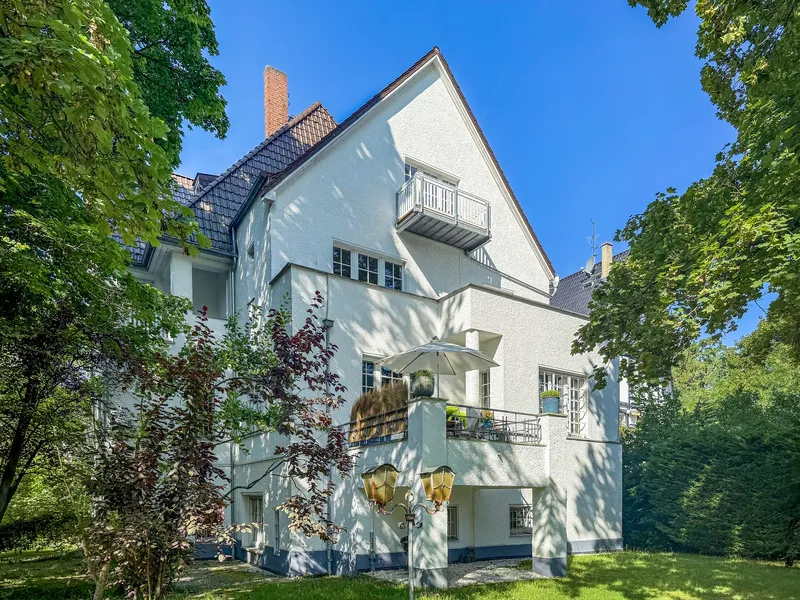 Modernisierte Villenetage in Muthesiusvilla nahe Schlachtensee — photo 1